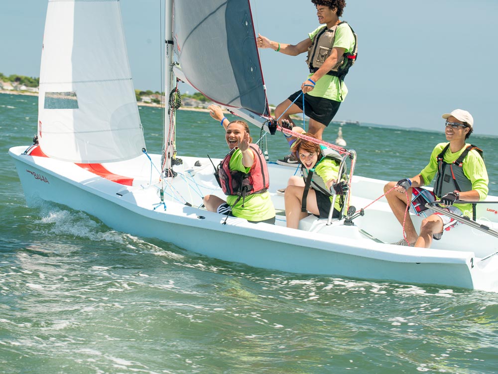 Instructors sailing a Bahia