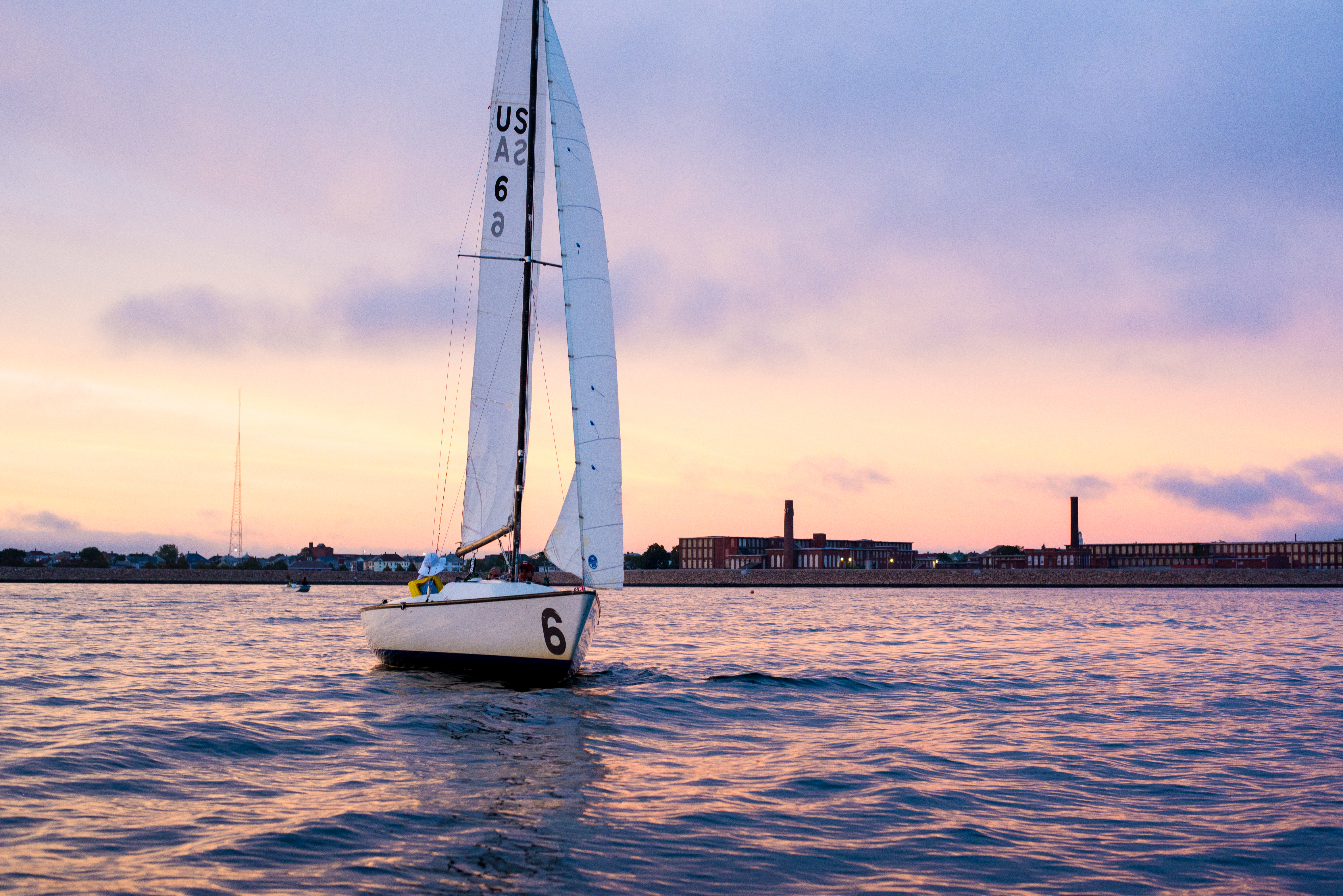 Sunset sail on a Sonar